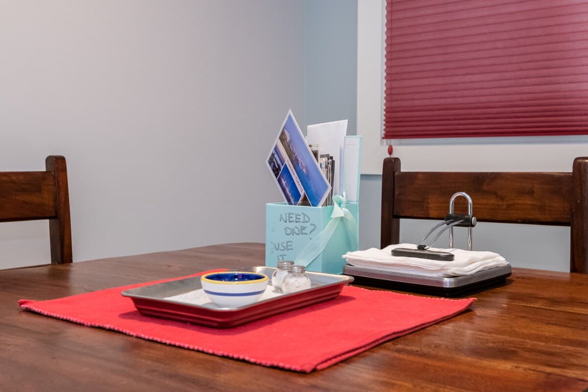 Guesthouse in Menlo Park · ★4.93 · 1 bedroom · 1 bed · 1 bath - Image 21