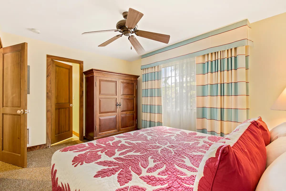 Condo in Kailua-Kona · ★4.9 · 2 bedrooms · 2 beds · 2 baths - Image 20