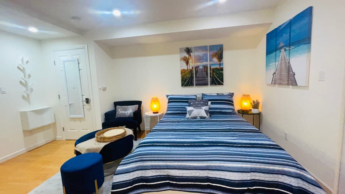 Relaxed 3B/2Ba Home with Private Parking - Photo 61