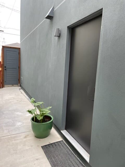 Modern Safe 1Bed and 1Bath Apt w/ Private Entrance - Photo 15