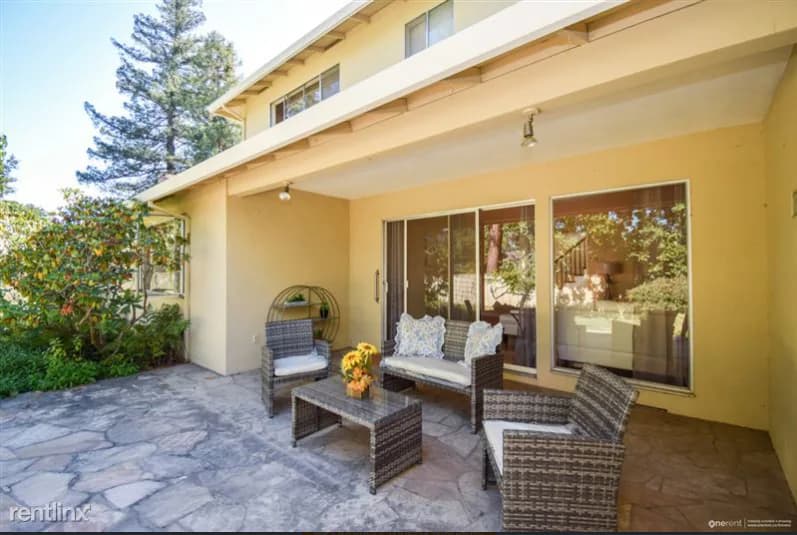 Home in Los Altos · ★4.36 · 5 bedrooms · 5 beds · 3.5 baths - Image 29