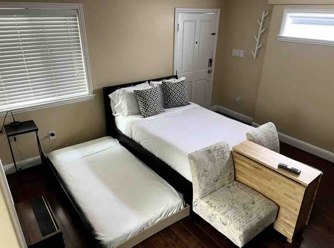 Cozy Silicon Valley Home Near Stanford & Facebook - Photo 23