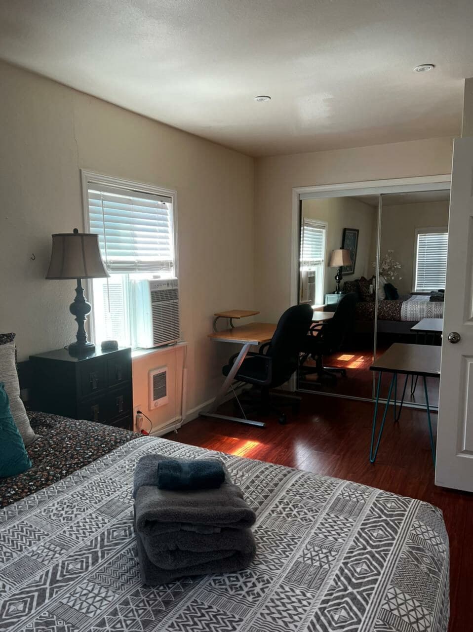 Guesthouse in Redwood City · ★4.57 · 2 bedrooms · 4 beds · 1 bath - Image 17