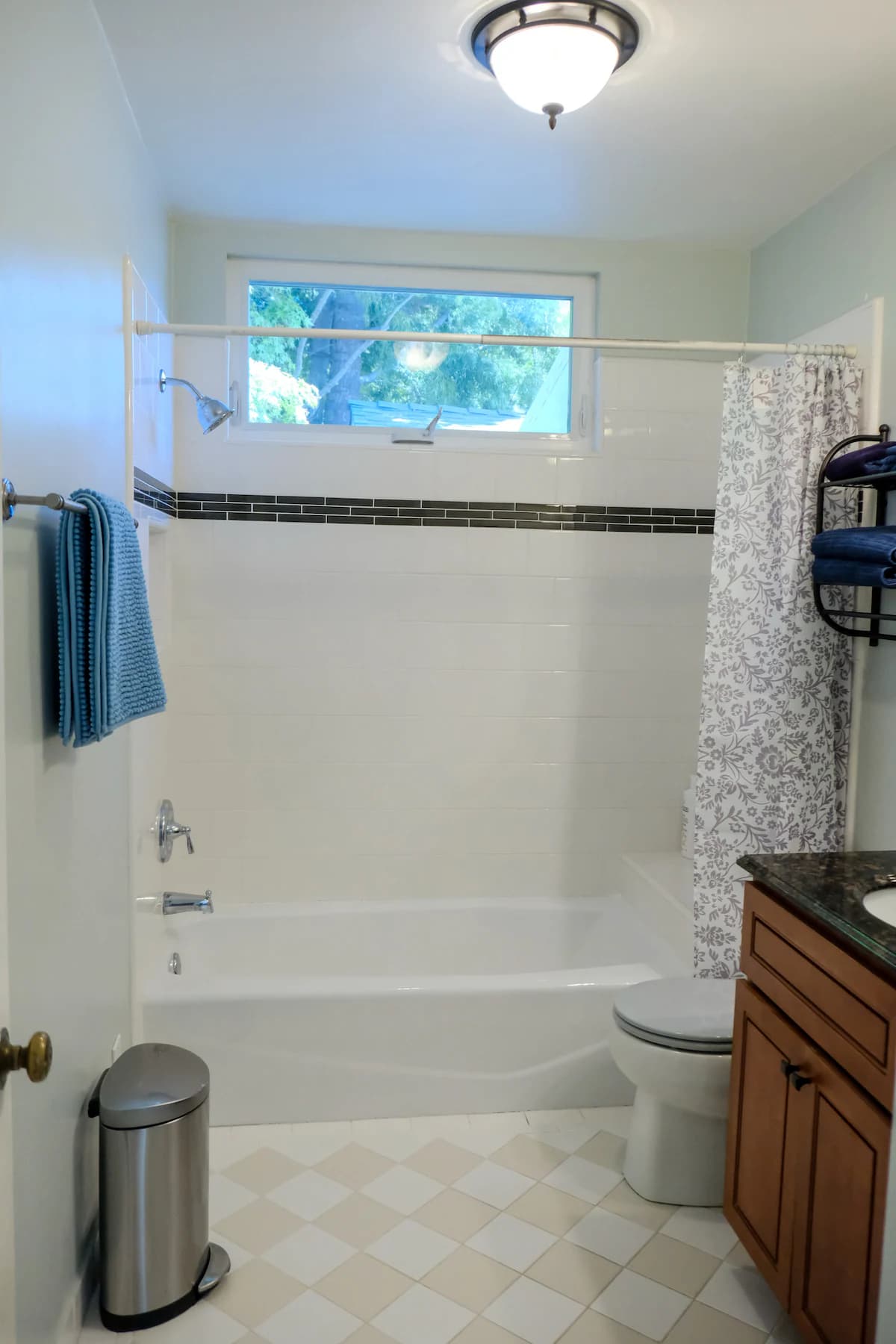 Home in Palo Alto · ★4.93 · 2 bedrooms · 4 beds · 1 bath - Image 16