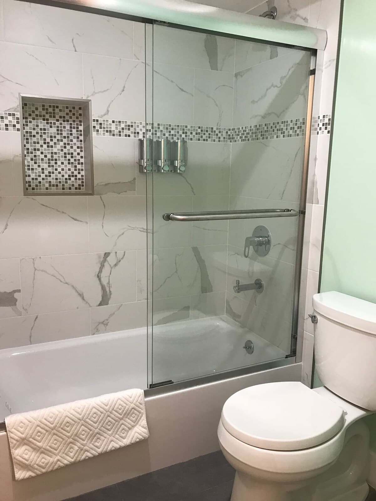 3BR 2BA no kitchen, $25/day parking option (<16ft) - Photo 20