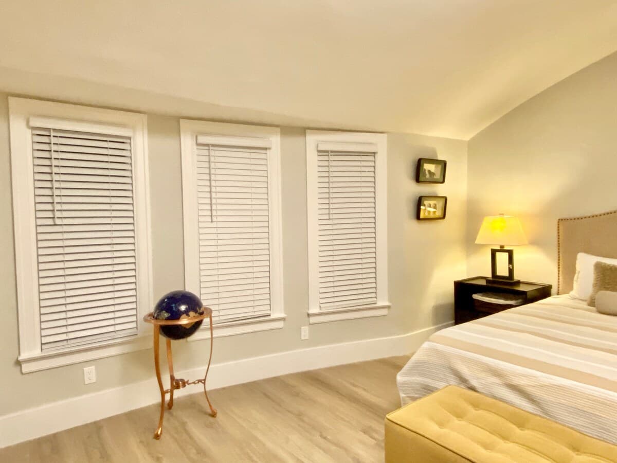 Home in Daly City · ★4.88 · 5 bedrooms · 8 beds · 2 baths - Image 33
