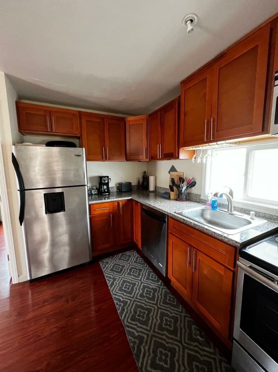 Guesthouse in Redwood City · ★4.57 · 2 bedrooms · 4 beds · 1 bath - Image 9