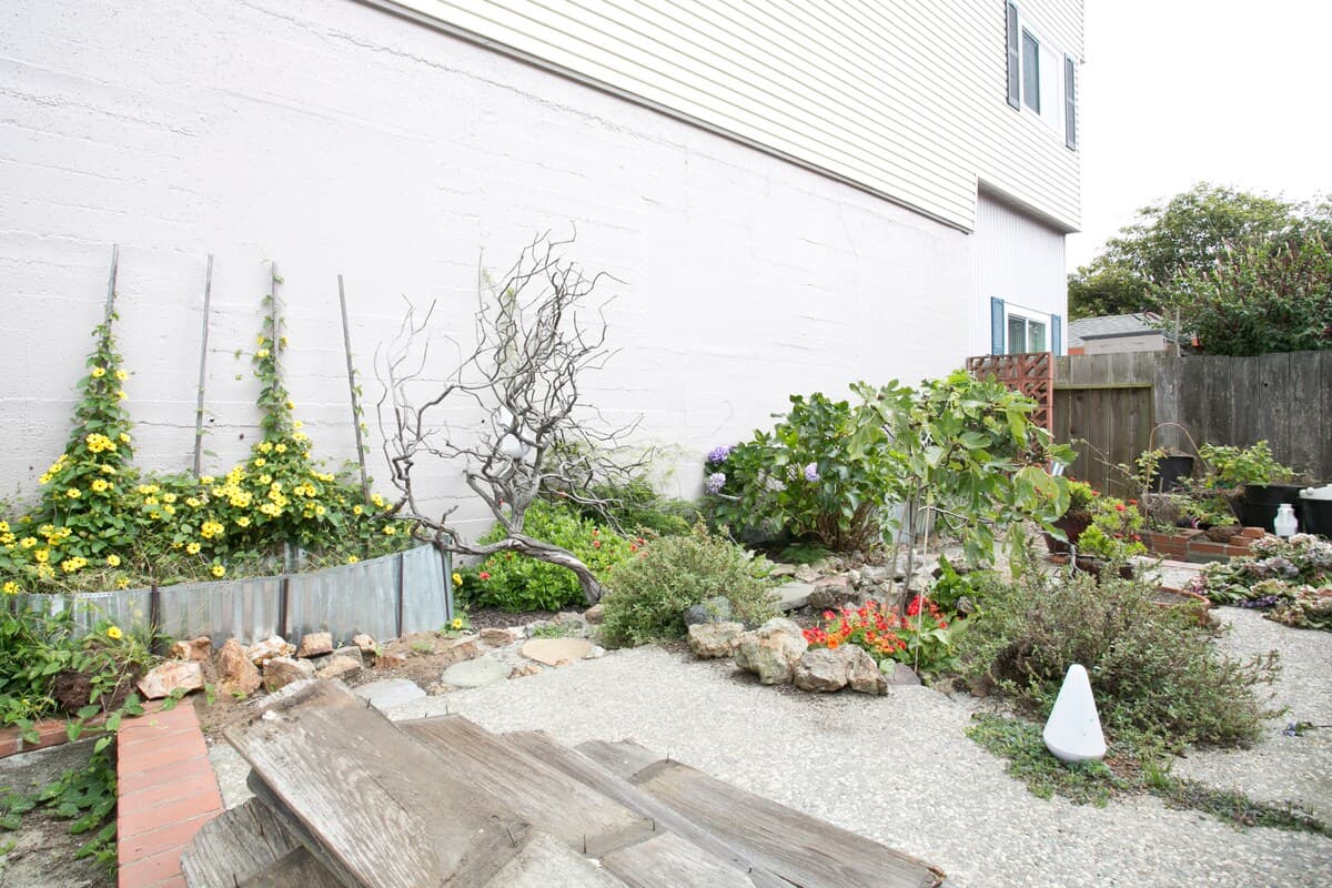 Home in Daly City · ★4.89 · 2 bedrooms · 3 beds · 2.5 baths - Image 17