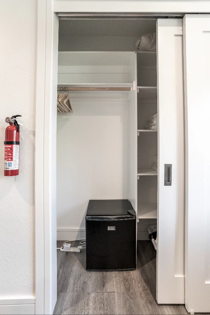 Home in East Palo Alto · ★4.94 · 4 bedrooms · 4 beds · 2.5 baths - Image 66