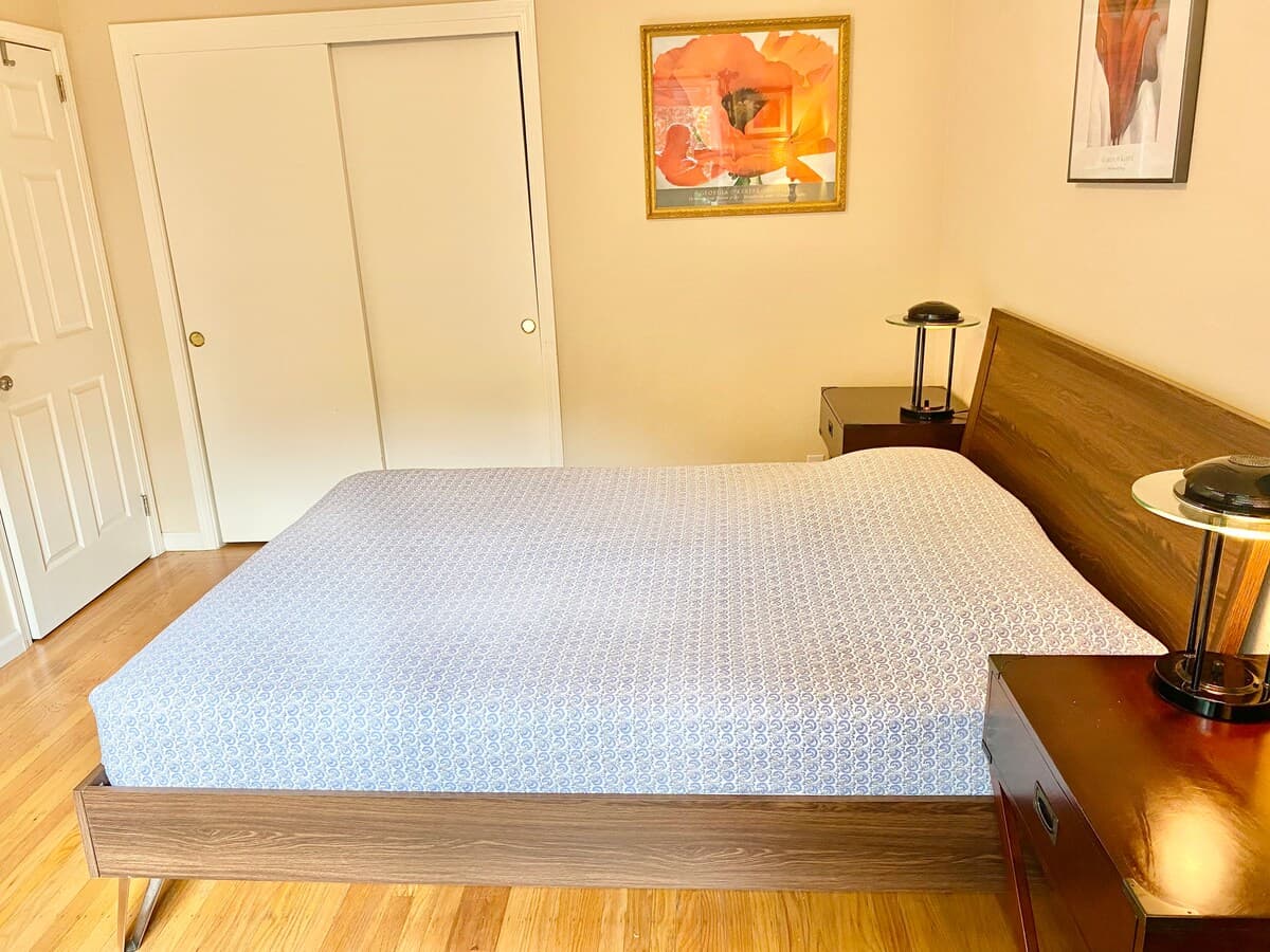 Home in Palo Alto · ★4.75 · 2 bedrooms · 4 beds · 1 bath - Image 25