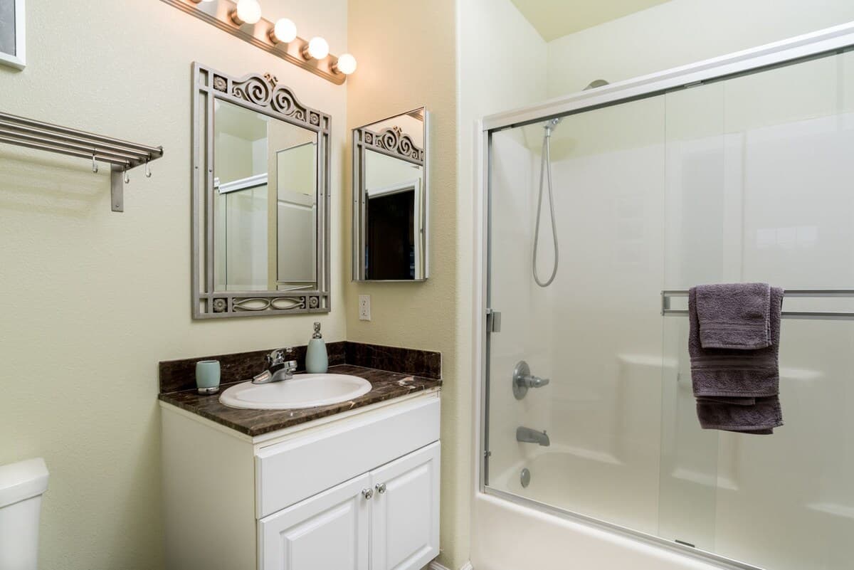 Condo in Palo Alto · ★4.86 · 2 bedrooms · 2 beds · 2 baths - Image 13