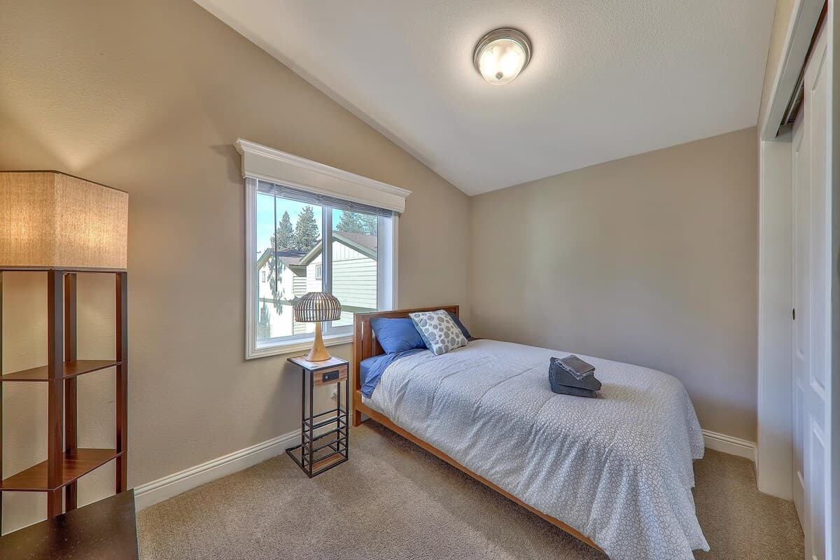 Gated Townhome, AC, Walk to Heavenly & Casinos - Photo 3