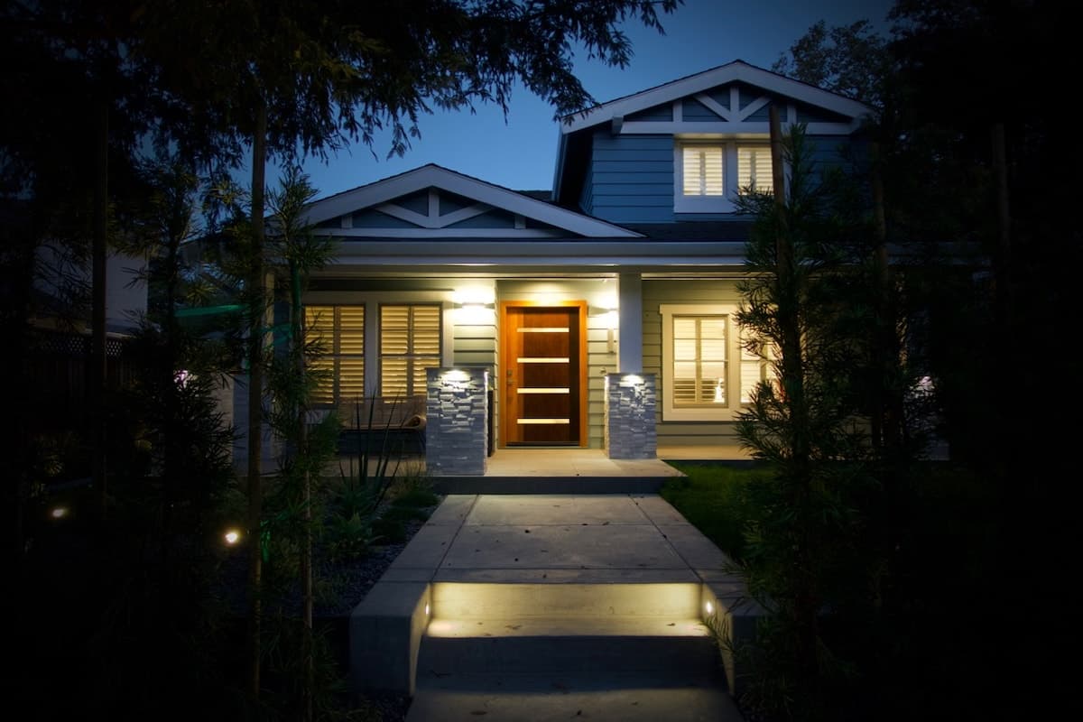 Modern Craftsman Walkable to Downtown Palo Alto - Photo 1