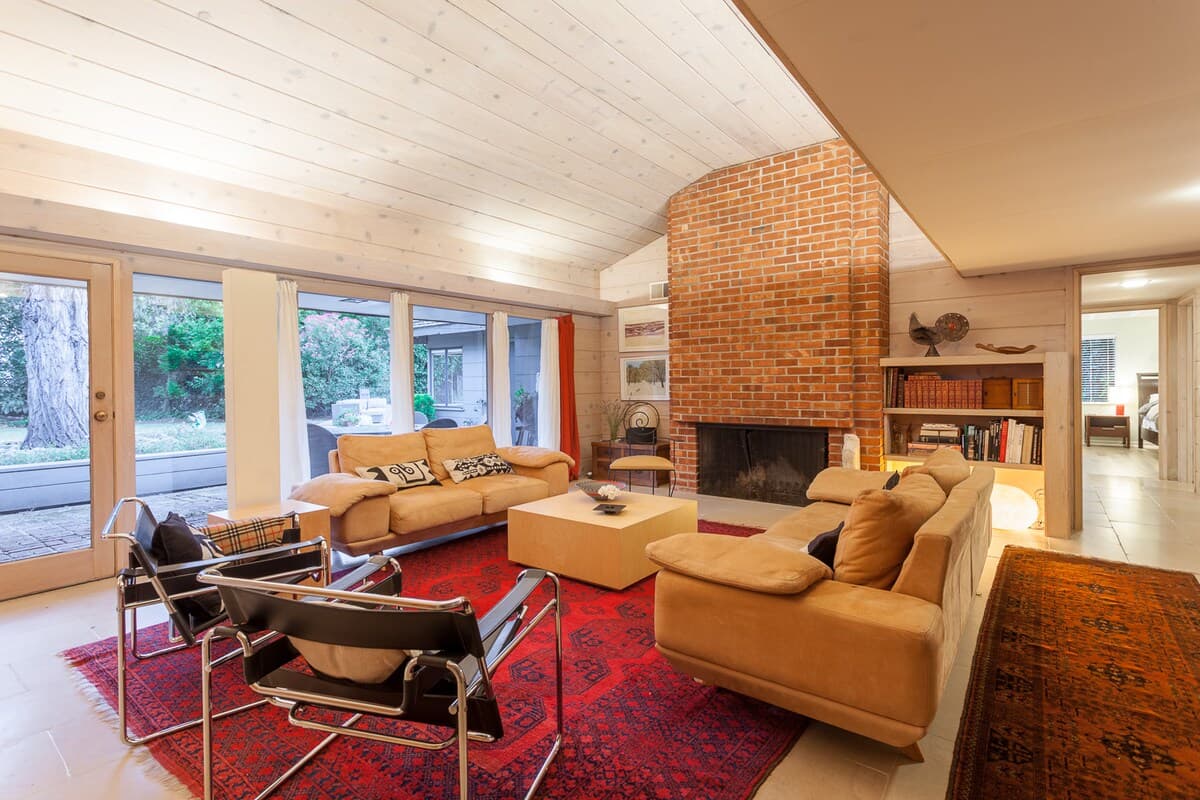 Home in Palo Alto · ★4.95 · 4 bedrooms · 5 beds · 3 baths - Image 5