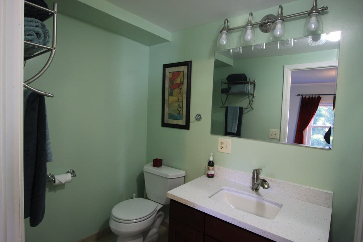 Private Bay-View Studio with Kitchenette - Photo 6