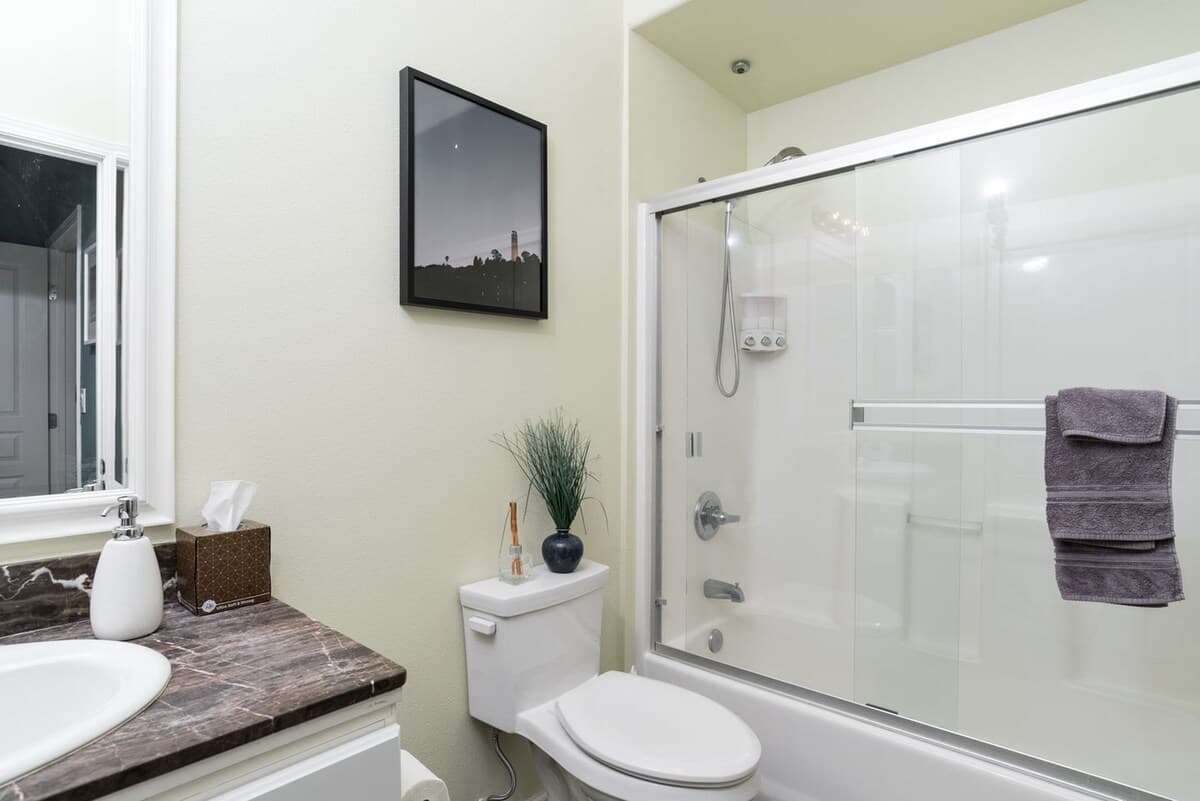 Condo in Palo Alto · ★4.86 · 2 bedrooms · 2 beds · 2 baths - Image 11
