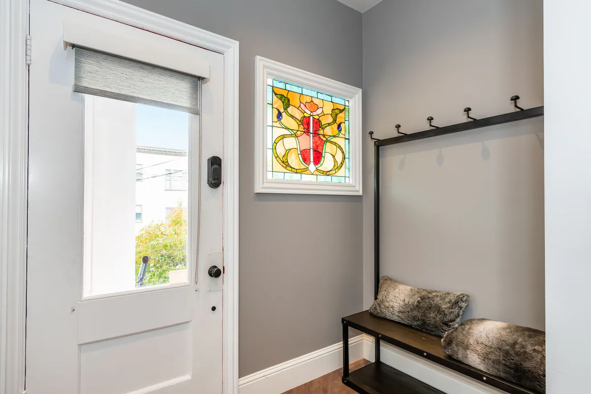 Edwardian 2BR with Chef's Kitchen & Marble Bath - Photo 27
