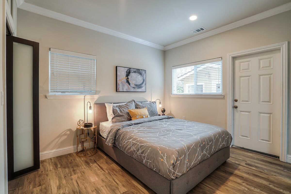 Home in Mountain View · ★4.88 · 4 bedrooms · 6 beds · 3.5 baths - Image 19
