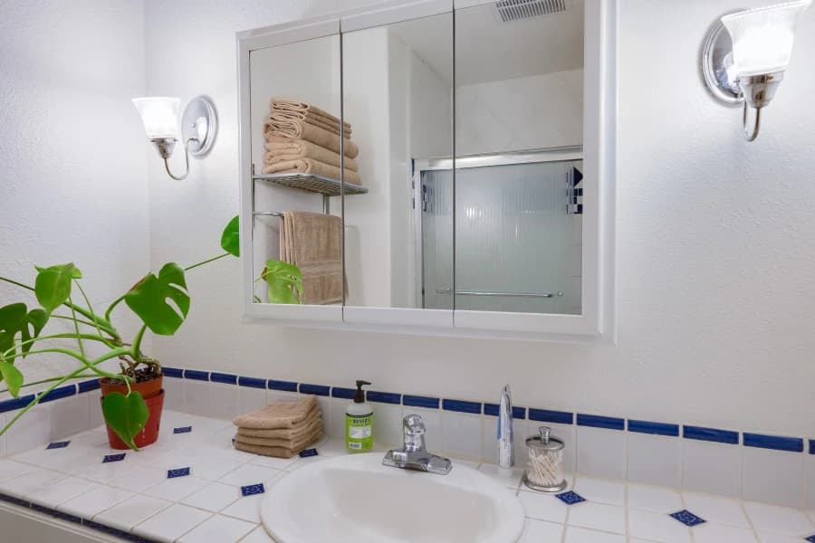 Private Guest Suite, Walk to Downtown & Caltrain - Photo 8