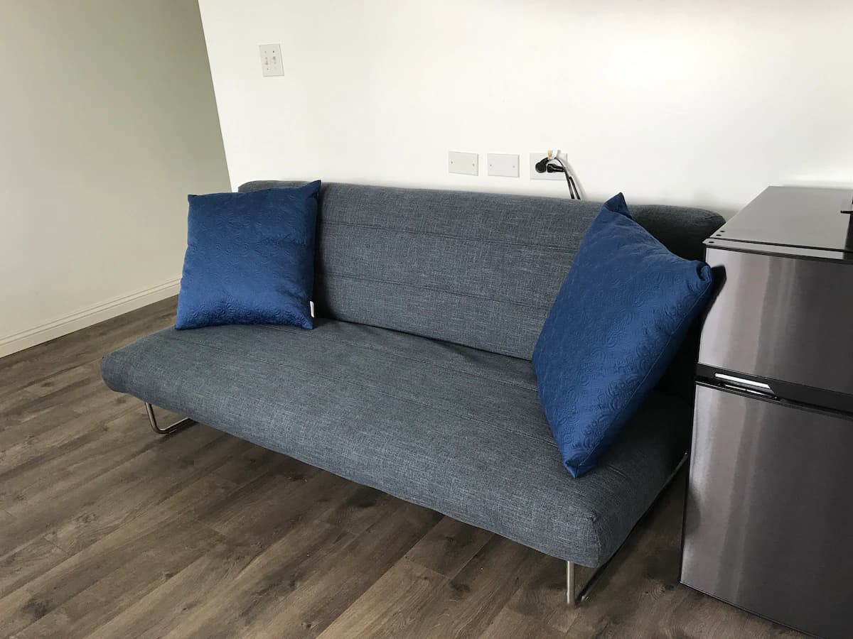 Lovely & Clean Unit | Minutes to Waikiki Beach - Image 16