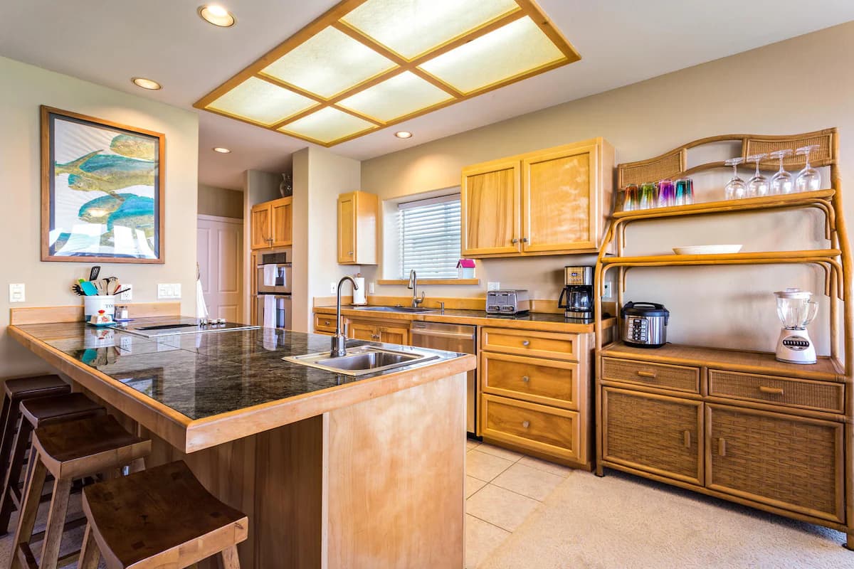 Home in Kailua-Kona · ★4.96 · 3 bedrooms · 3 beds · 3 baths - Image 11