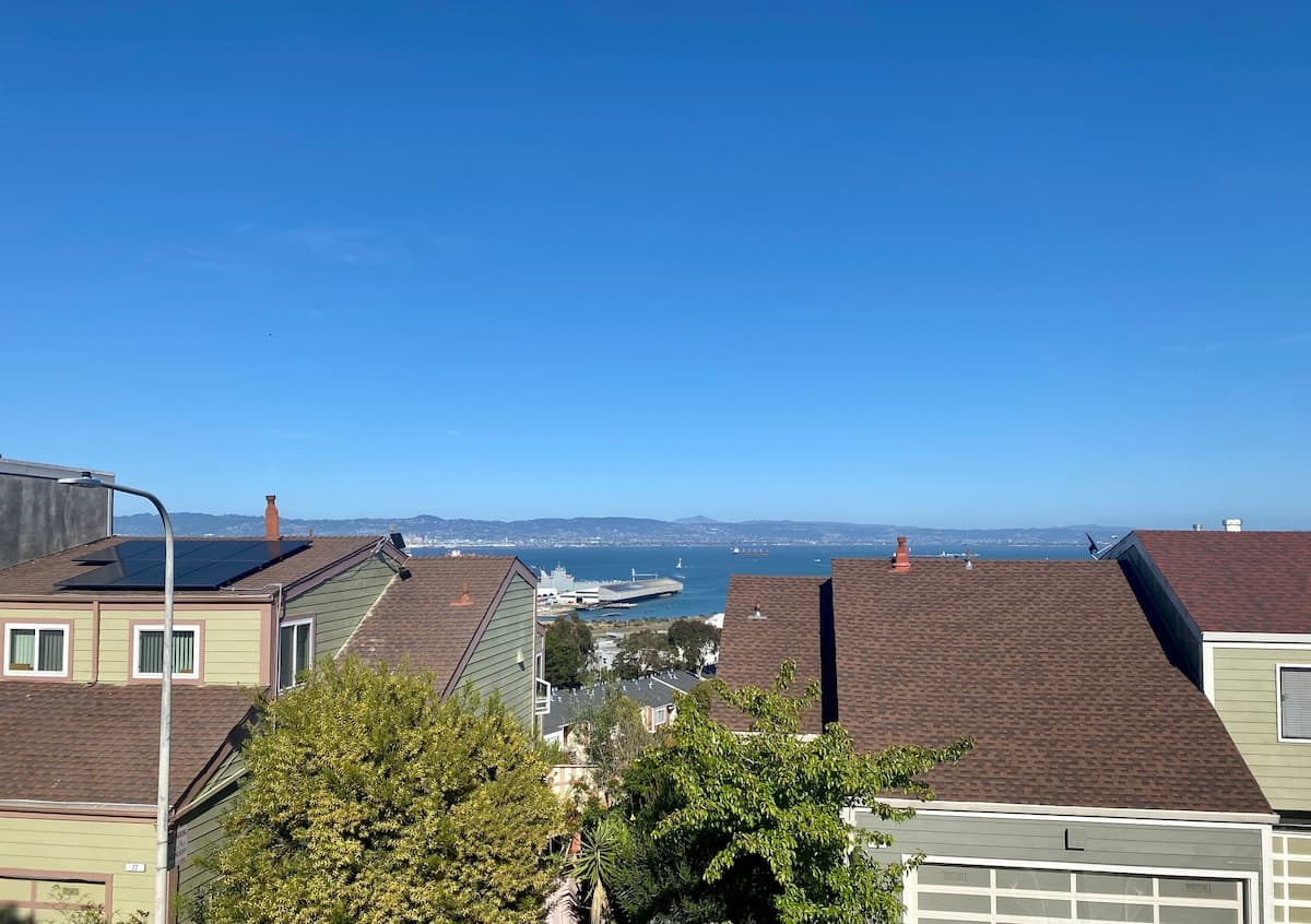 Home in San Francisco · ★4.88 · 3 bedrooms · 3 beds · 3 baths - Image 20