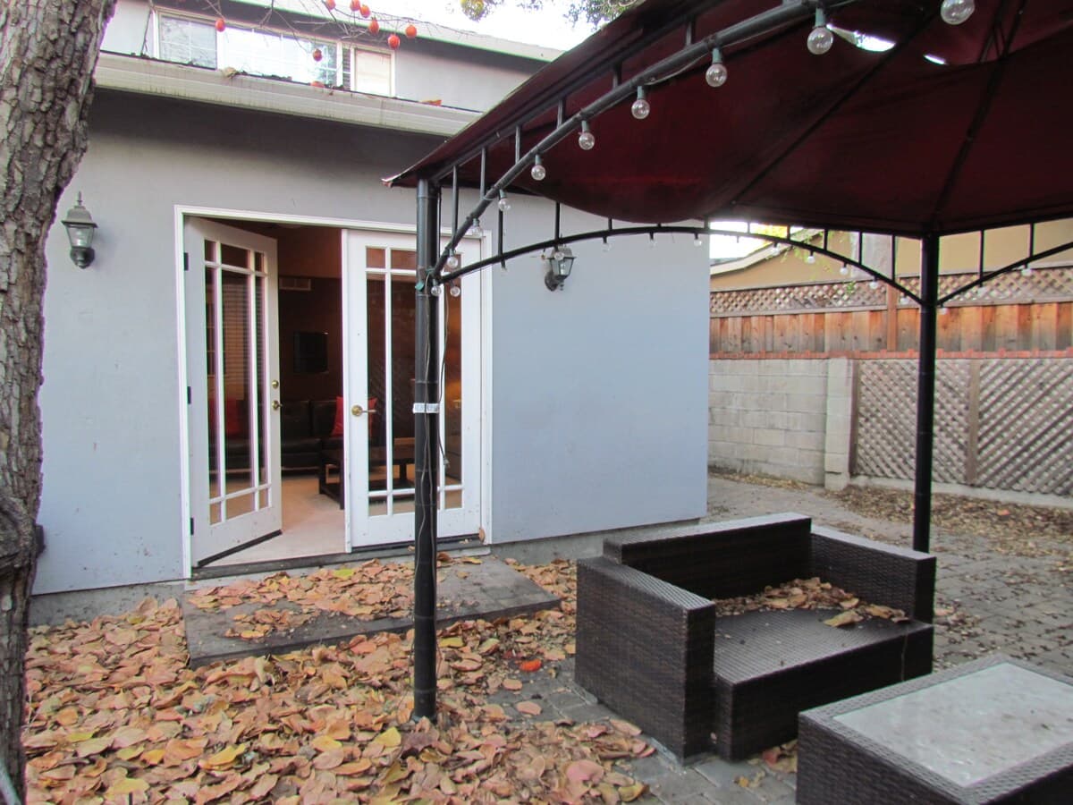 Home in Mountain View · ★4.91 · 3 bedrooms · 7 beds · 2 baths - Image 19