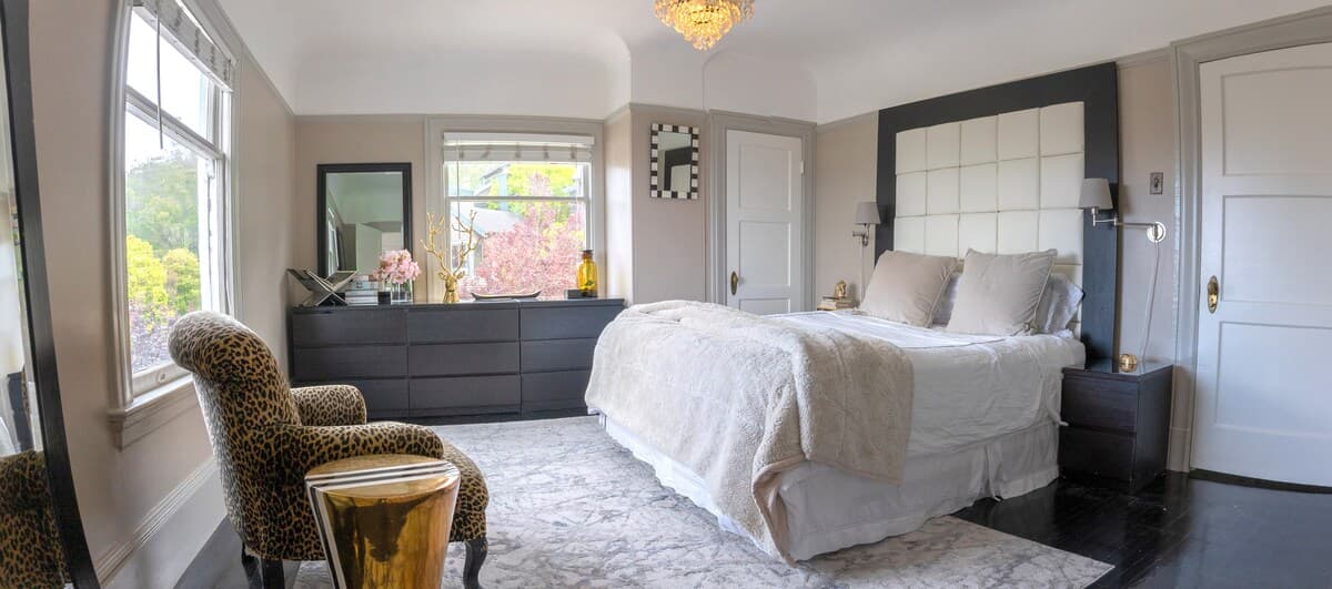 Edwardian Villa with Panoramic Views & Sauna - Photo 17