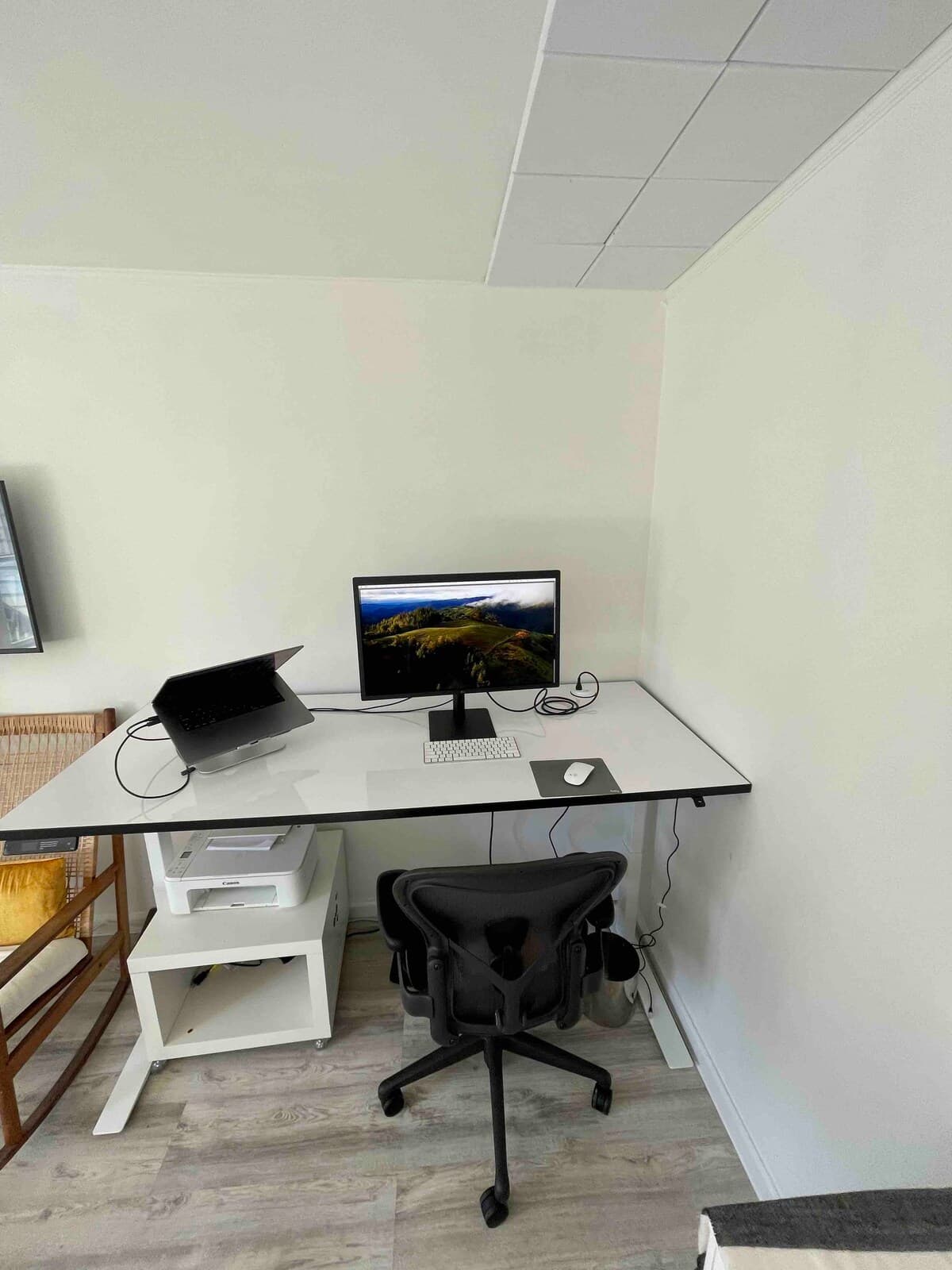 Modern Sunnyside Apartment/Remote work friendly - Photo 26