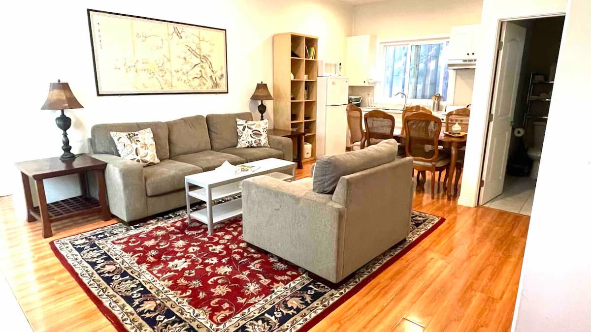 Guesthouse in Menlo Park · ★4.85 · 2 bedrooms · 4 beds · 1 bath - Image 3