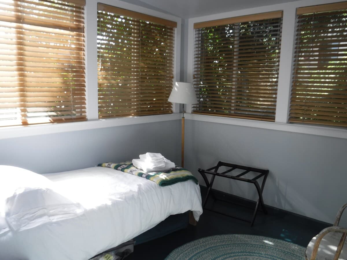 Mission Dolores Oasis Hot Tub & Parking - Photo 17