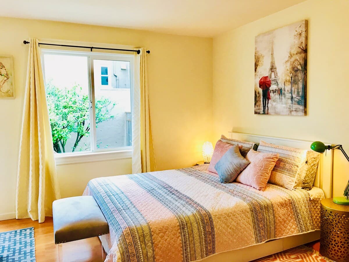 Relaxed 3B/2Ba Home with Private Parking - Photo 46