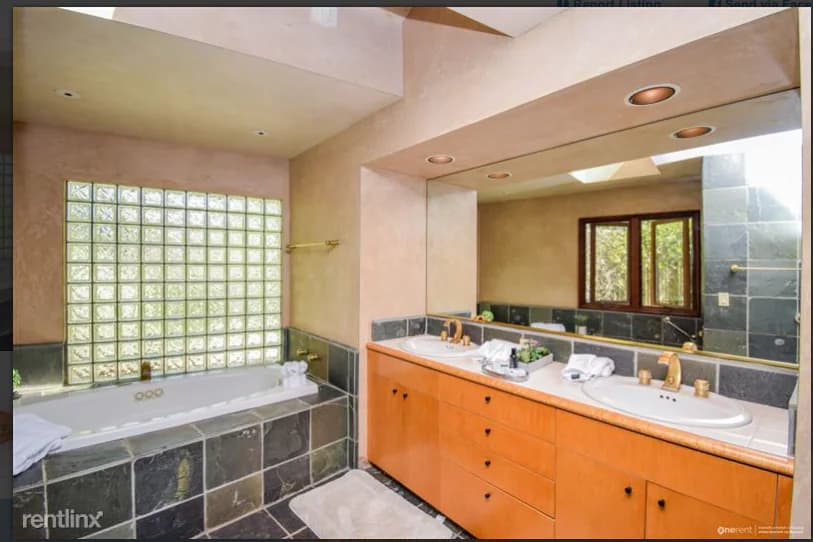 Home in Los Altos · ★4.36 · 5 bedrooms · 5 beds · 3.5 baths - Image 6