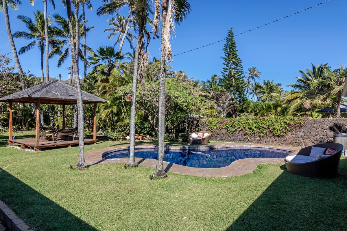 Home in Kailua · ★4.97 · 4 bedrooms · 4 beds · 3 baths - Image 13