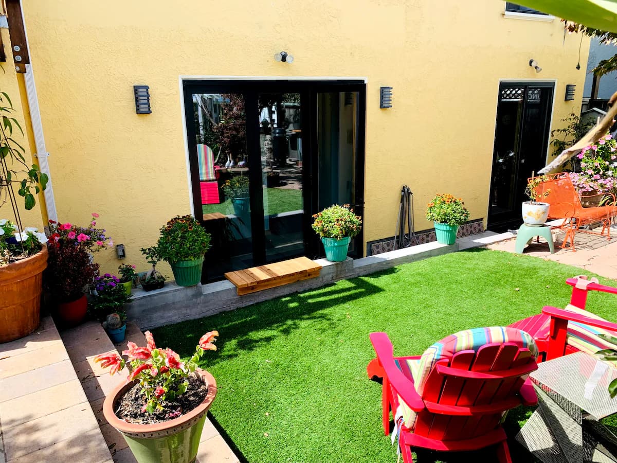 Sunny Garden Apartment Near SFO with Courtyard - Photo 12