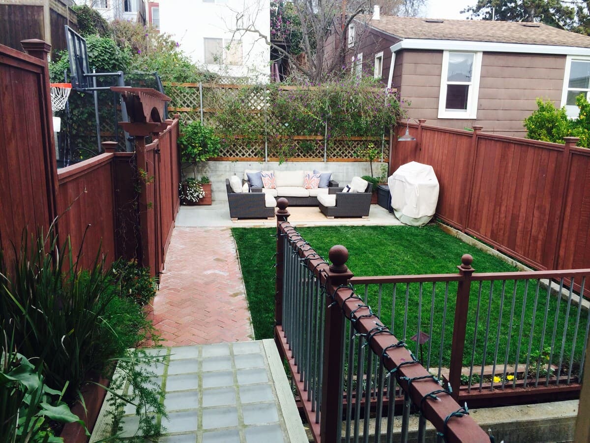 Fantastic Family Home with Beautiful Backyard - Photo 14
