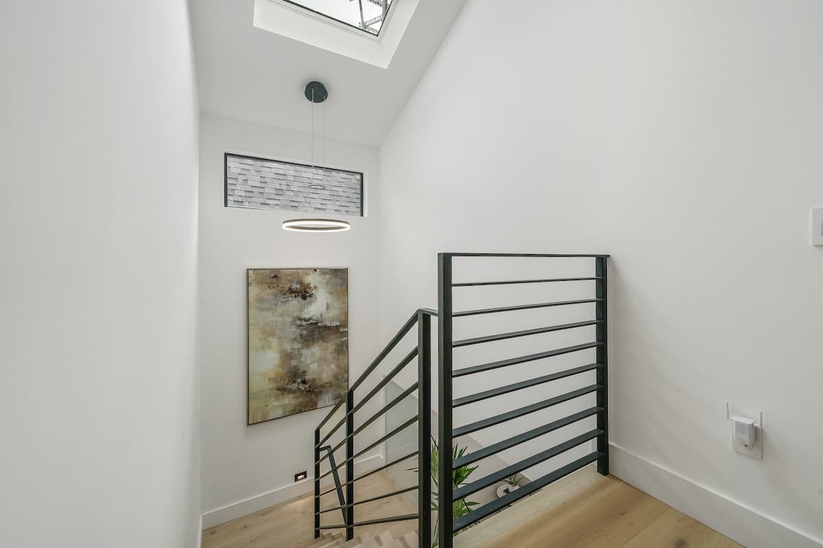 Villa in San Francisco · ★4.95 · 5 bedrooms · 6 beds · 3 baths - Image 31