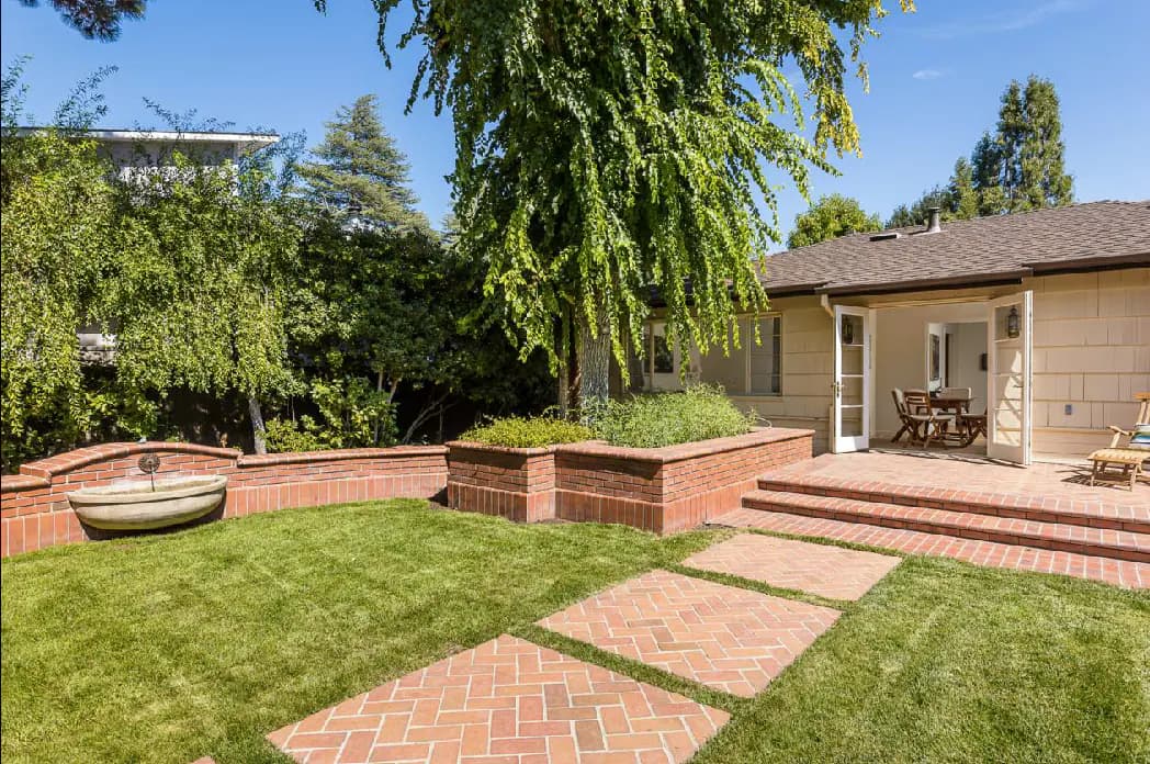 Home in Palo Alto · ★4.87 · 2 bedrooms · 2 beds · 2 baths - Image 13