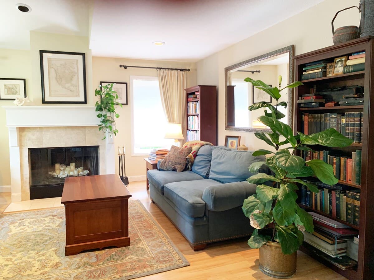 Palo Alto Tree-Lined Retreat with Jacuzzi Tub - Photo 2