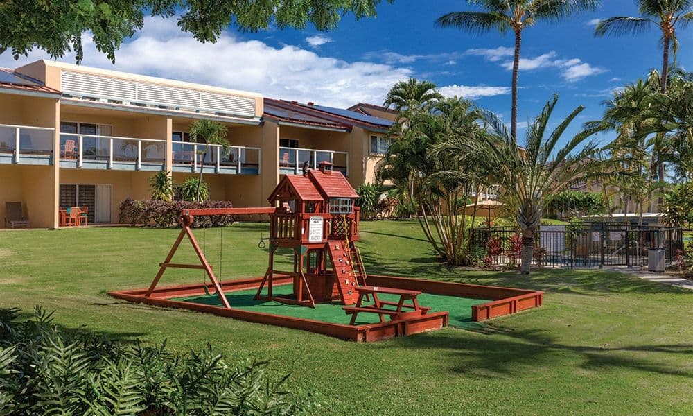 Condo in Kailua-Kona · ★4.5 · 2 bedrooms · 4 beds · 2 shared baths - Image 23