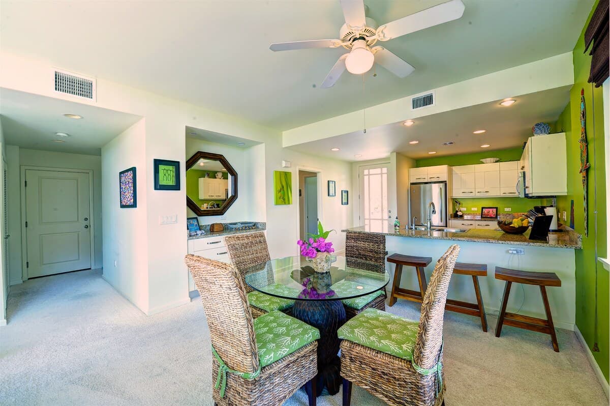 Townhouse in Kailua-Kona · ★4.79 · 3 bedrooms · 3 beds · 3 baths - Image 9