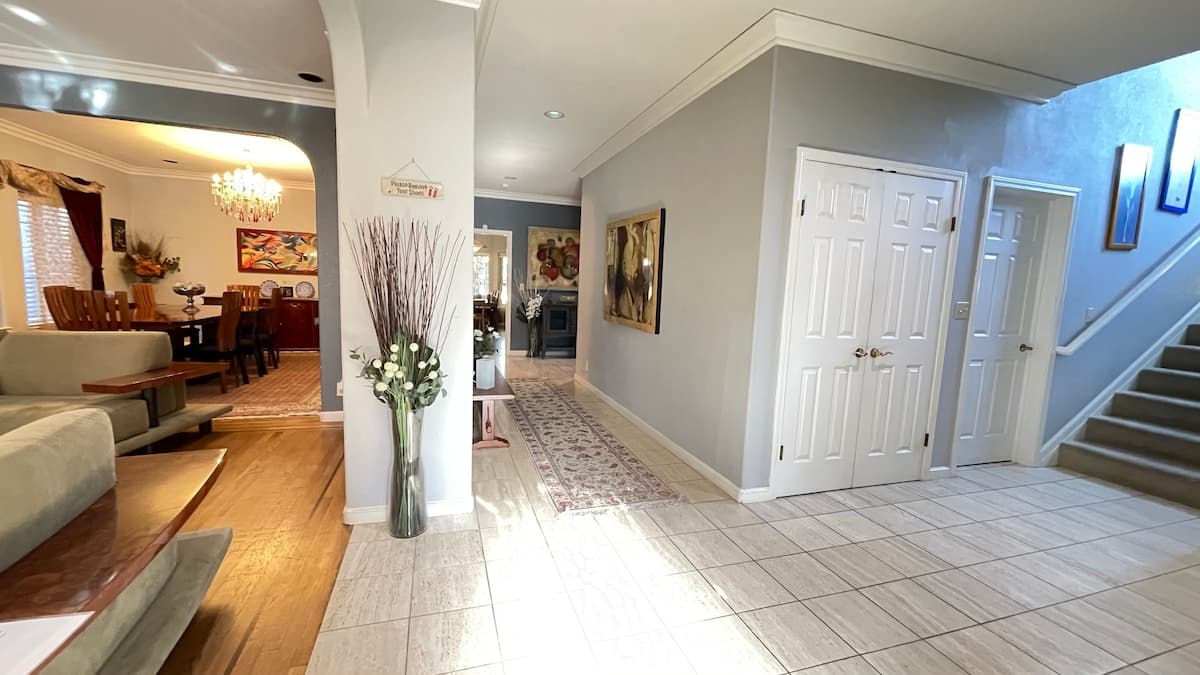 Home in West Menlo Park · ★4.89 · 5 bedrooms · 7 beds · 4 baths - Image 94