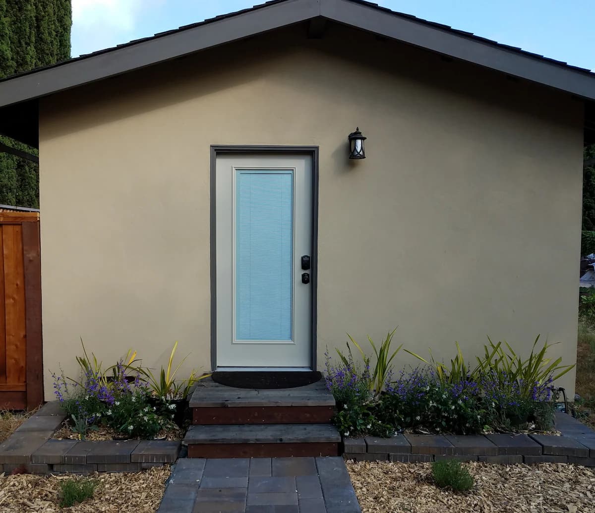Guesthouse in Mountain View · ★4.99 · 1 bedroom · 1 bed · 1 bath - Image 19