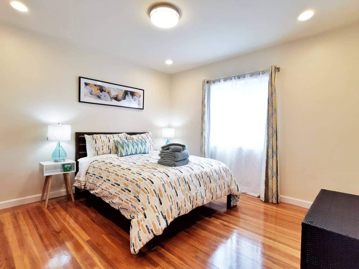 Private Upper Level, 3BR/3BA Near BART - Photo 15