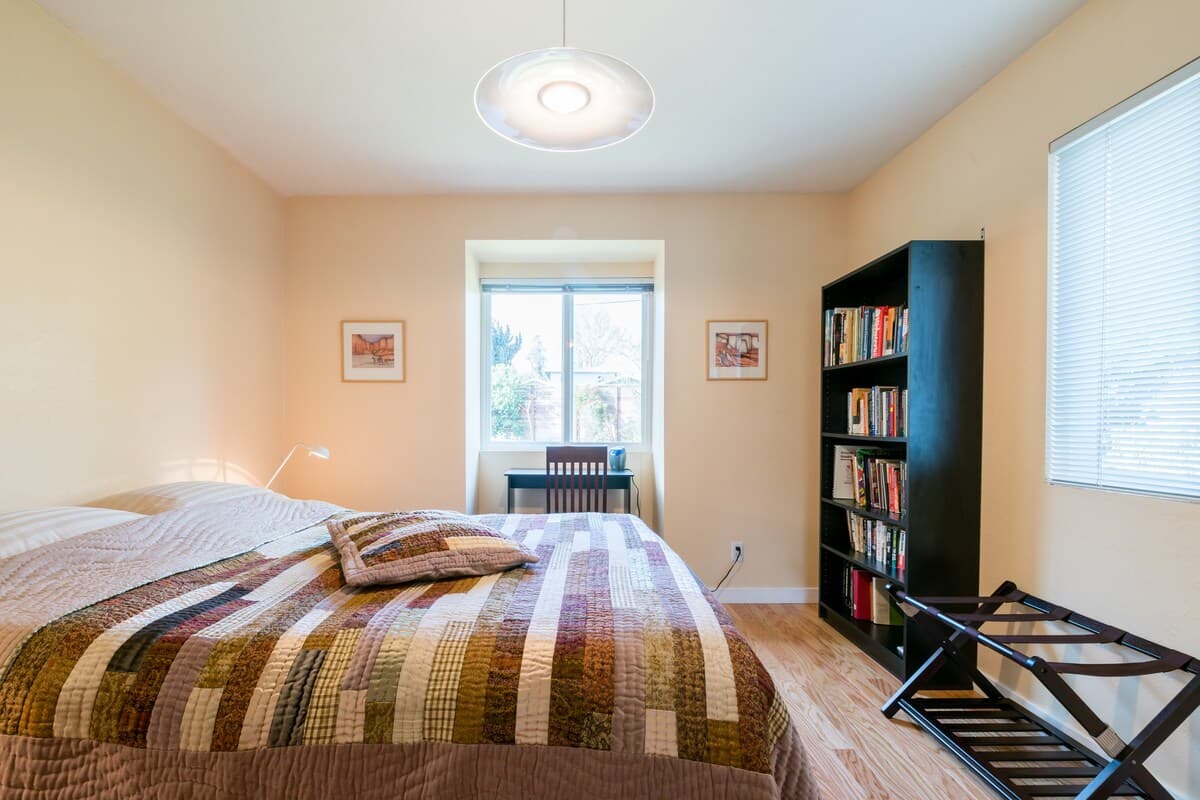 Charming guest unit in picturesque Palo Alto - Image 20