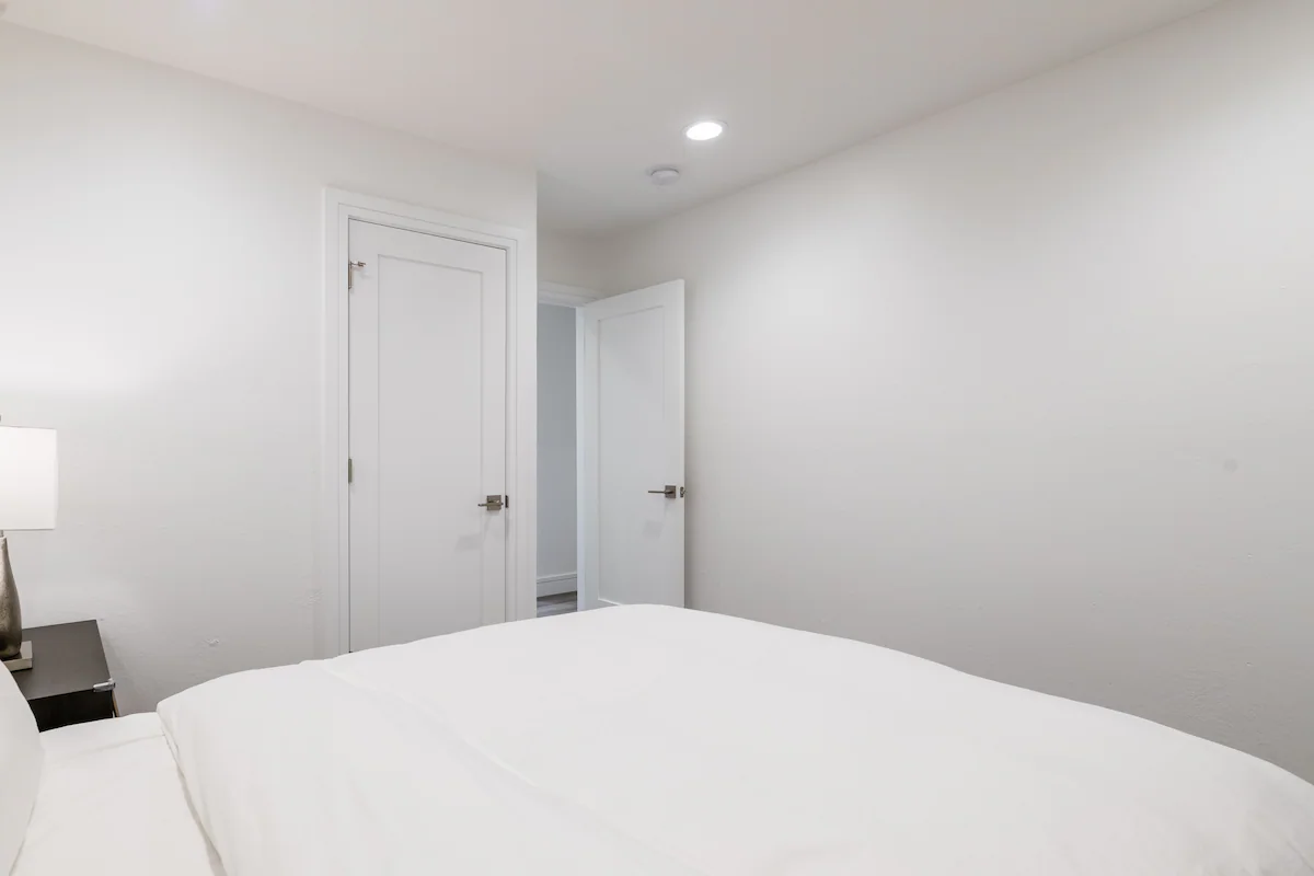 Home in East Palo Alto · ★4.88 · 3 bedrooms · 3 beds · 1.5 baths - Image 38