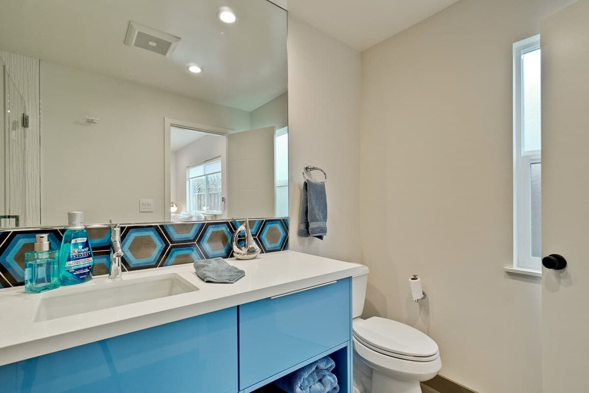 Home in Palo Alto · ★4.96 · 5 bedrooms · 7 beds · 4.5 baths - Image 38