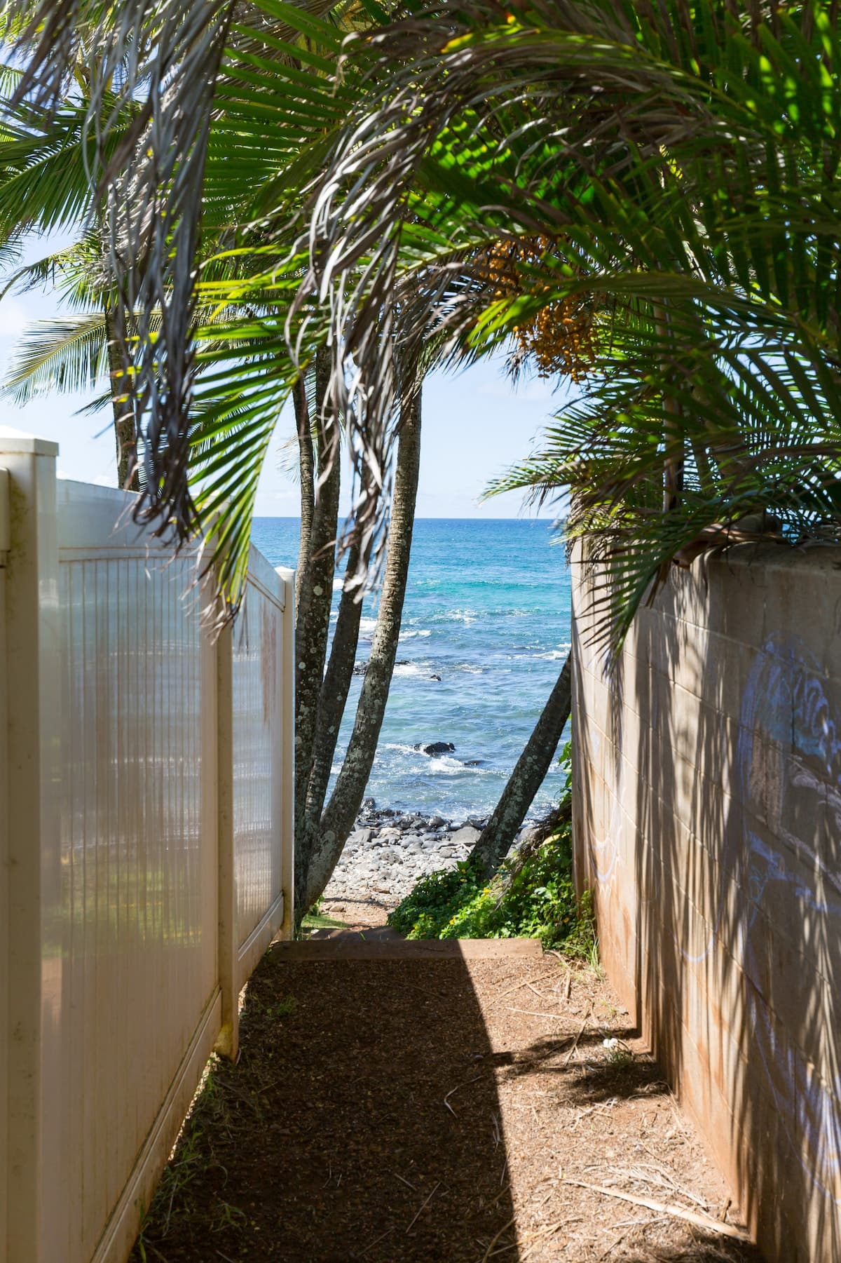 Charming Cottage in Kuau near Mama’s Beach - Image 21