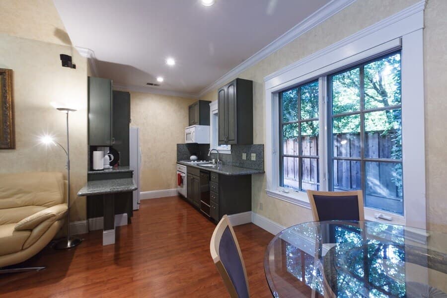Guesthouse in Atherton · ★4.88 · 1 bedroom · 2 beds · 1 bath - Image 4