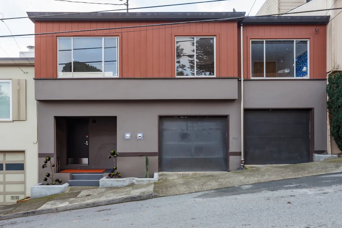 Mid-Century Modern Home with 27ft Windows & Views - Photo 25